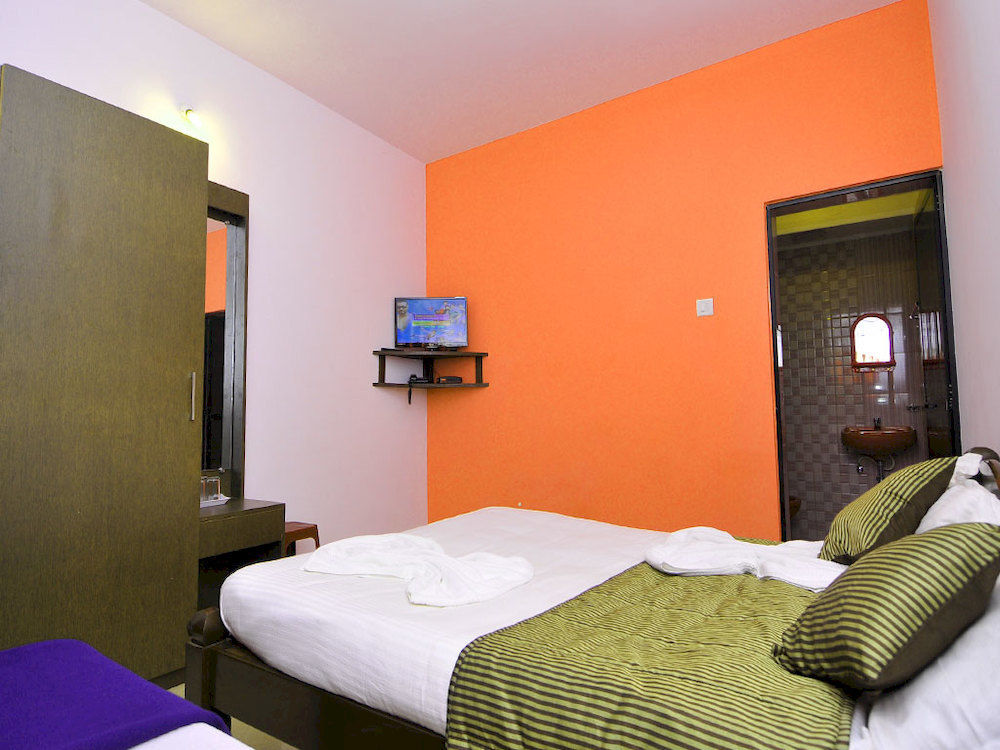 Sunrise Beach Resort Calangute Exterior photo