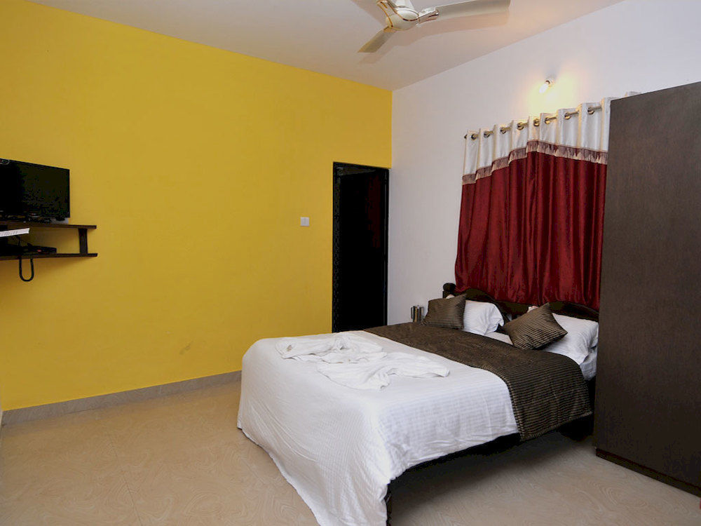 Sunrise Beach Resort Calangute Exterior photo